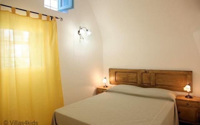 The Courtyard - Anna