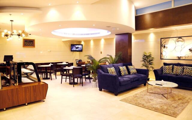 Сlick Square Hotel