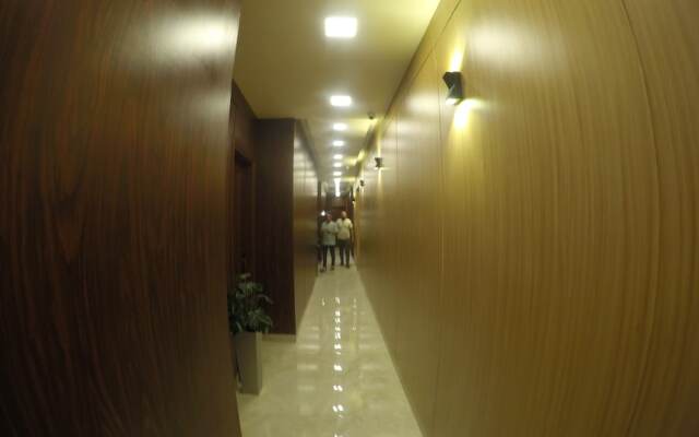 Grand City Hotel