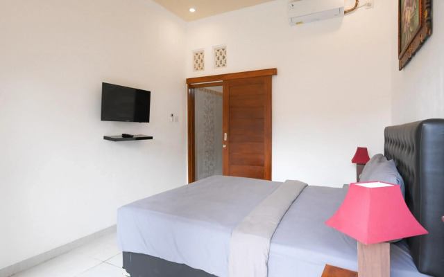 OYO 4003 Ceria Guesthouse SeminyakNearSeminyak Beach