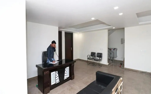 Rvid Suites By OYO Rooms