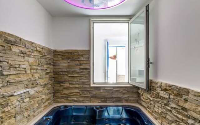 Blu Angel Relais