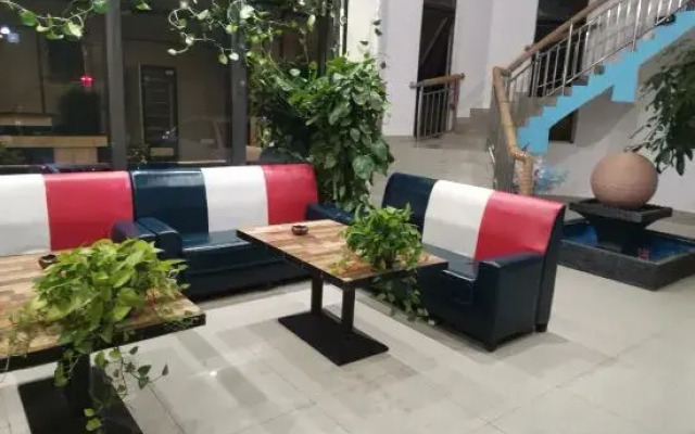 Danzhou walnut Lane Theme Hotel