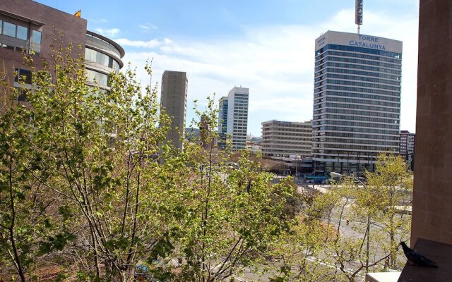 Cute & Spacious Eixample Apartment