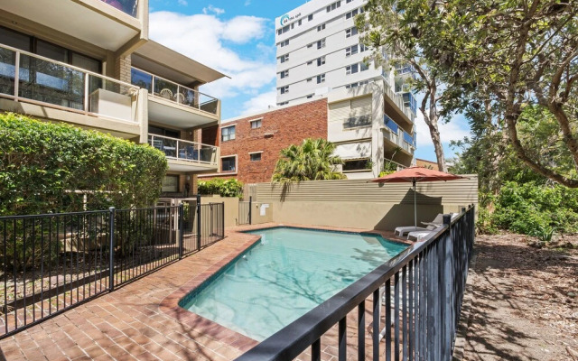 Lahaina Apartments