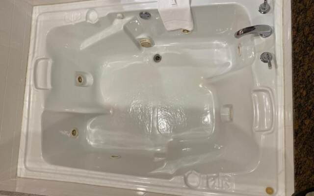 Jonathan Creek Inn and Villas