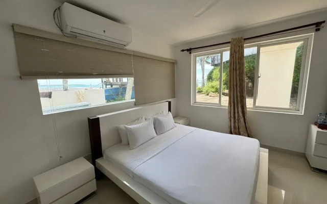 Scarlet White Resort