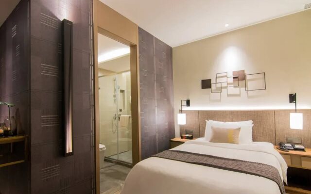 Homeinn Plus Hotel (Yangzhou Wenchang West Road Slender West Lake)