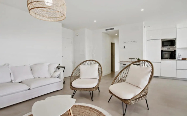 Panorama Beach - Sky View