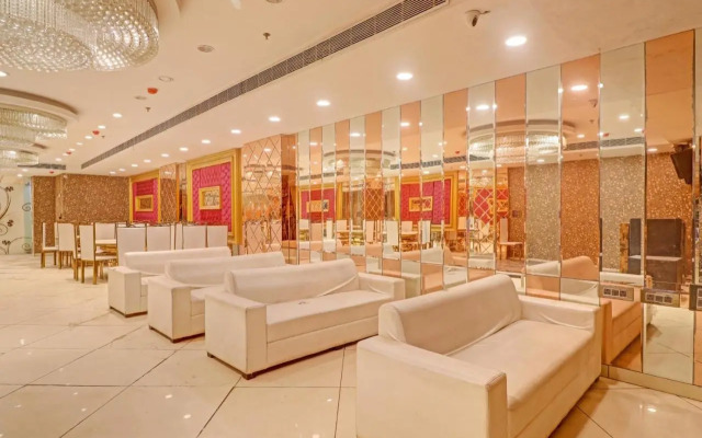 OYO 26766 Laxmi Abode
