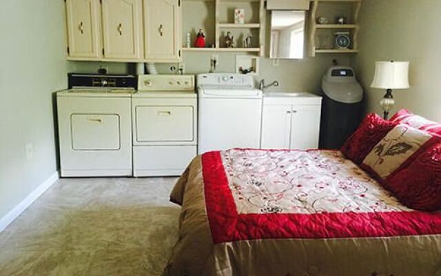 Lakeshore Bed and Breakfast