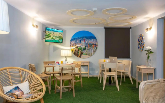 Casual Colours Barcelona Hotel