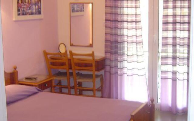 Nana Hotel