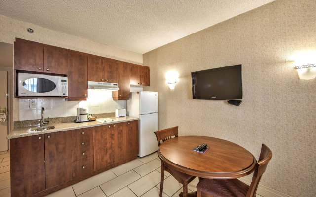 Radisson Hotel Montreal Airport