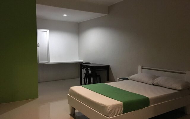 Night & Day Inn