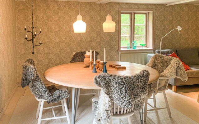 Nice Home in Grisslehamn With Sauna and 3 Bedrooms