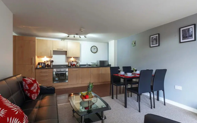 PM & Charles Luxury Apartments - 2 Bedroom - City Center - Parking