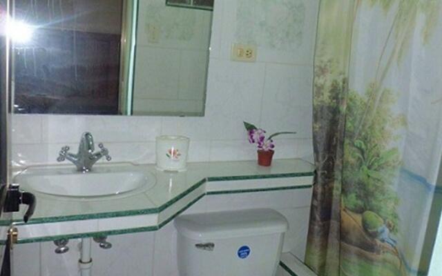 Hostal Damilsy