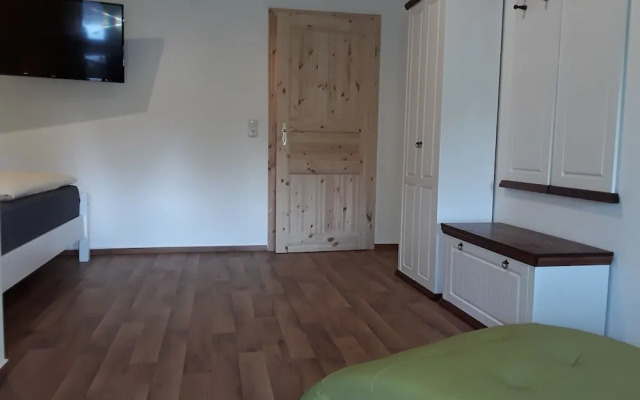 Pension, Seminarräume & Käsemanufaktur im Leezener Hof