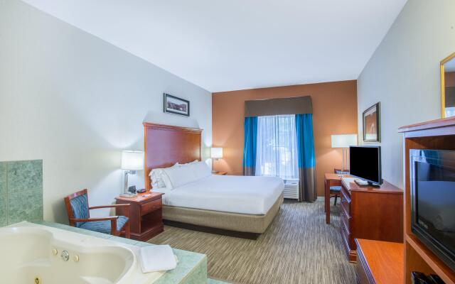 Holiday Inn Express Hotel & Suites Brattleboro by IHG