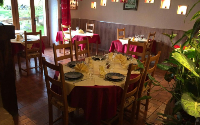 Logis Hôtel Le Chantoiseau