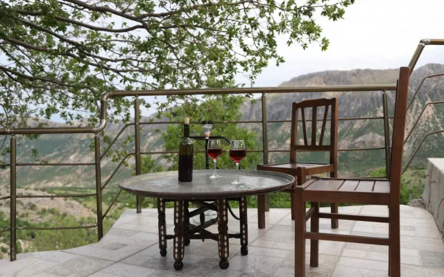 Nemrut Euphrat Hotel