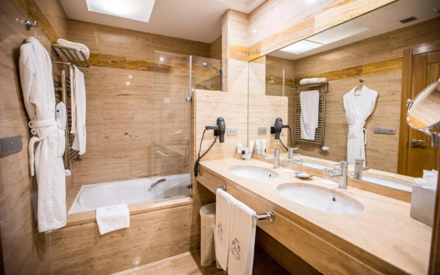 Pazo Los Escudos Hotel And Spa Resort