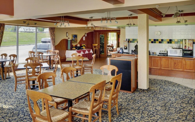 Lakeview Inns & Suites - Hinton