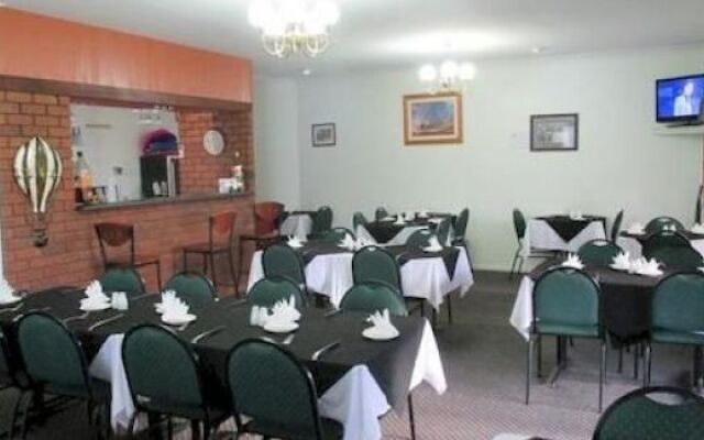 Landsborough Lodge Motel