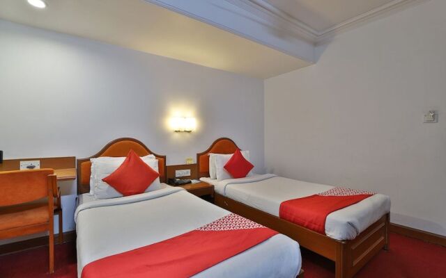 OYO 43699 Hotel Aditi