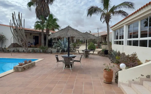 Rustic 1-bed Bungalow in Parque Holandés