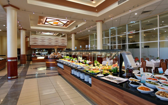 Evrika Club Hotel