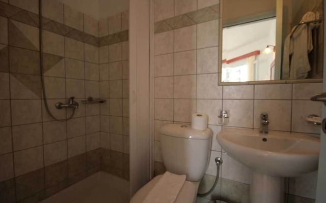 Pirgos Stelida Hotel