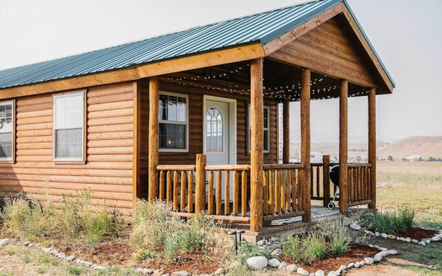 Paradise Valley Cabin by Chico & Yellowstone Park!