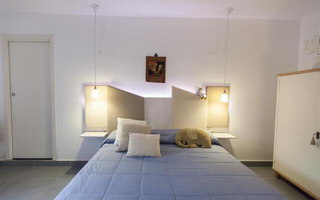 Short stay Apartment Violets house