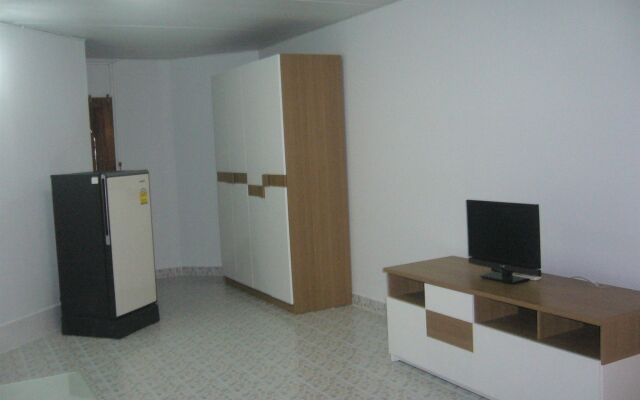 IMPACT Muang Thong Thani Service Condo