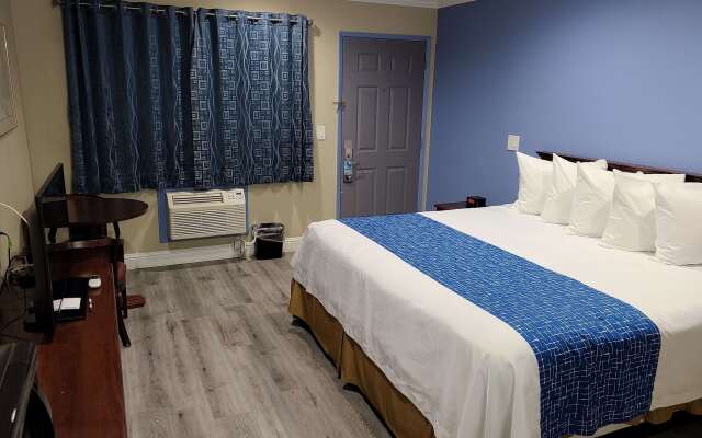 Travelodge by Wyndham Clearlake