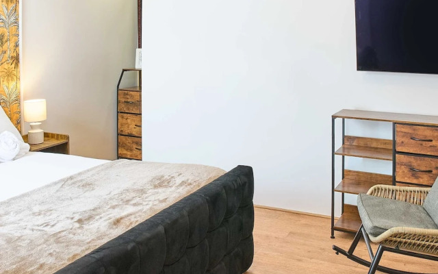 Host Stay Urban Nest