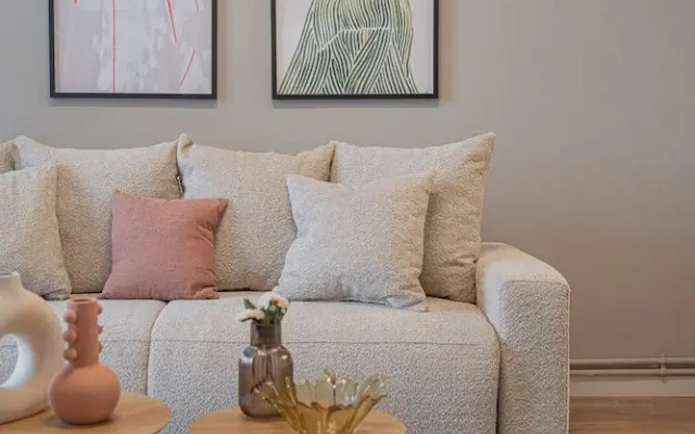 Loggia & Luxe 5BR Penthouse in Universitatii Area