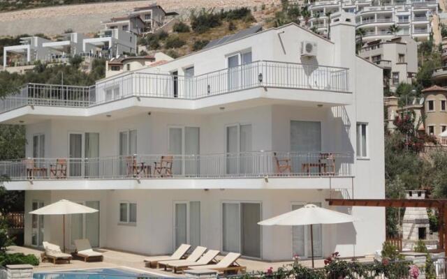 Villa Lilyum