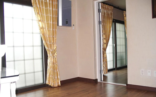 Boryeong Bluehill Pension