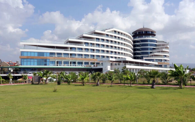 Raymar Resort & Aqua