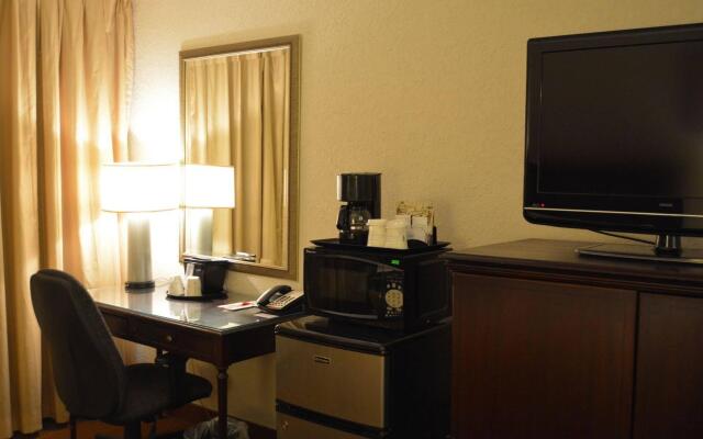 Economy Hotel Plus Wichita