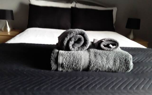 Pullman House Serviced Apartments