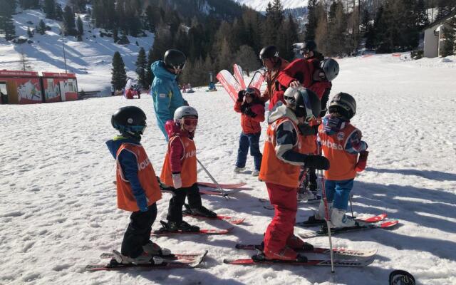 Ski in Ski Out Apartment Siviez