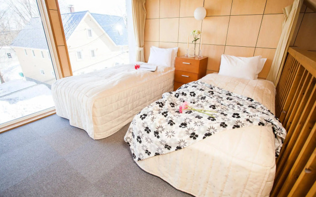 Yotei Cottage