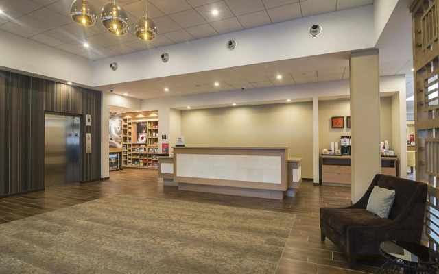 Hampton Inn Chicago North-Loyola Station