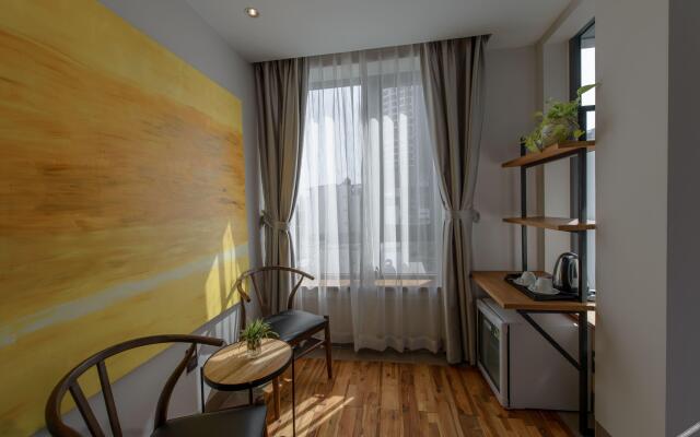 Mojzo Inn Boutique
