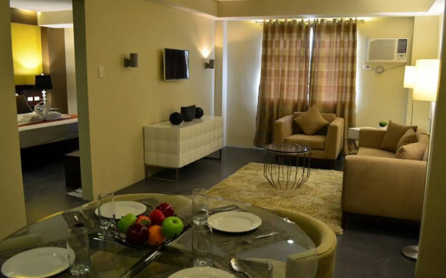 Grace Crown Hotel