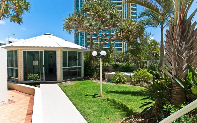 Hi Surf Beachfront Resort Apartments